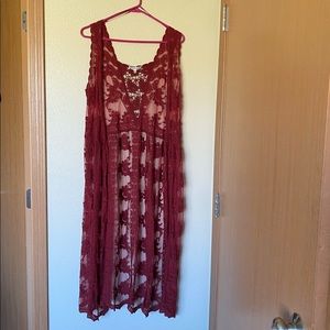 Woven Heart burgundy shawl/duster. Size large.